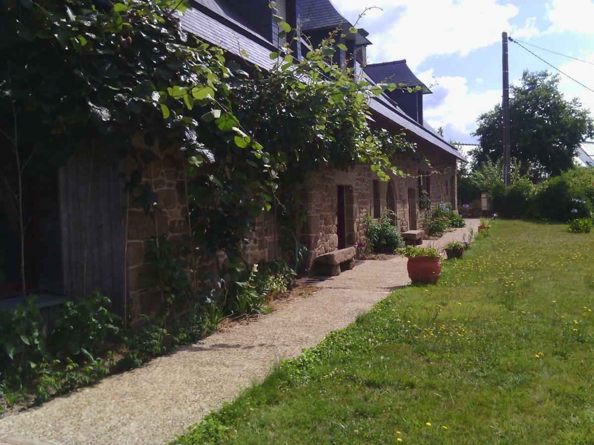 Bed and Breakfast La Roche Saint-Etienne-en-Cogles Экстерьер фото