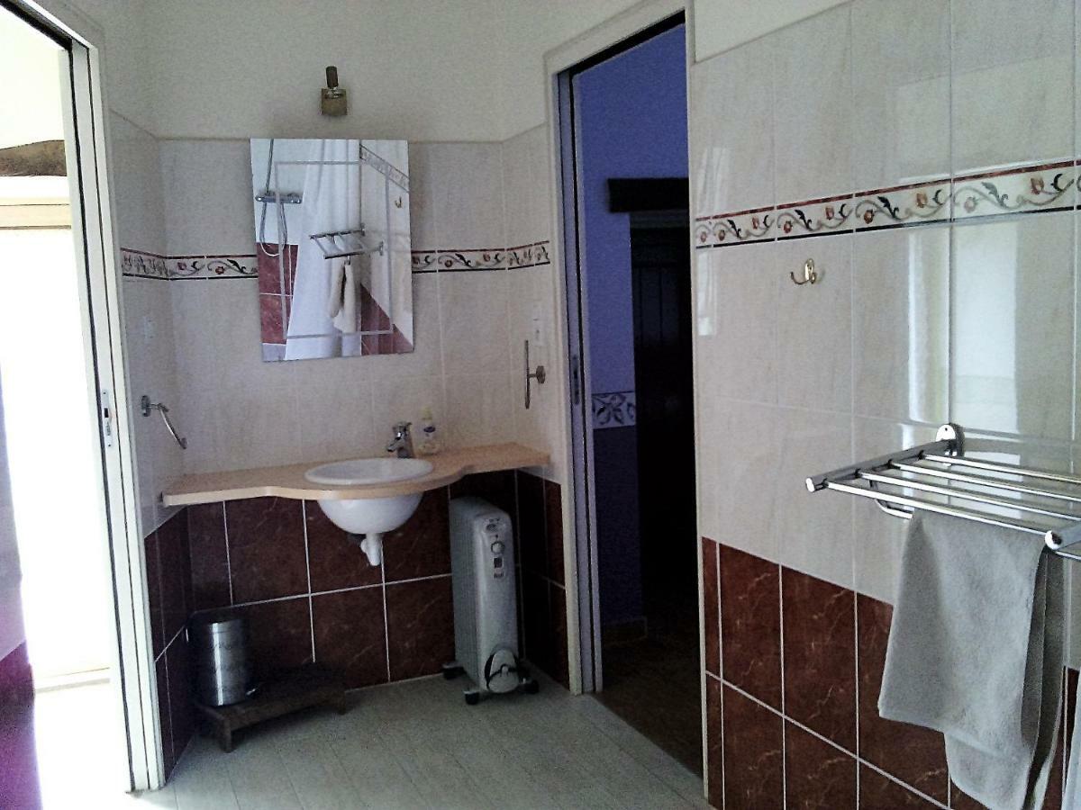 Bed and Breakfast La Roche Saint-Etienne-en-Cogles Экстерьер фото