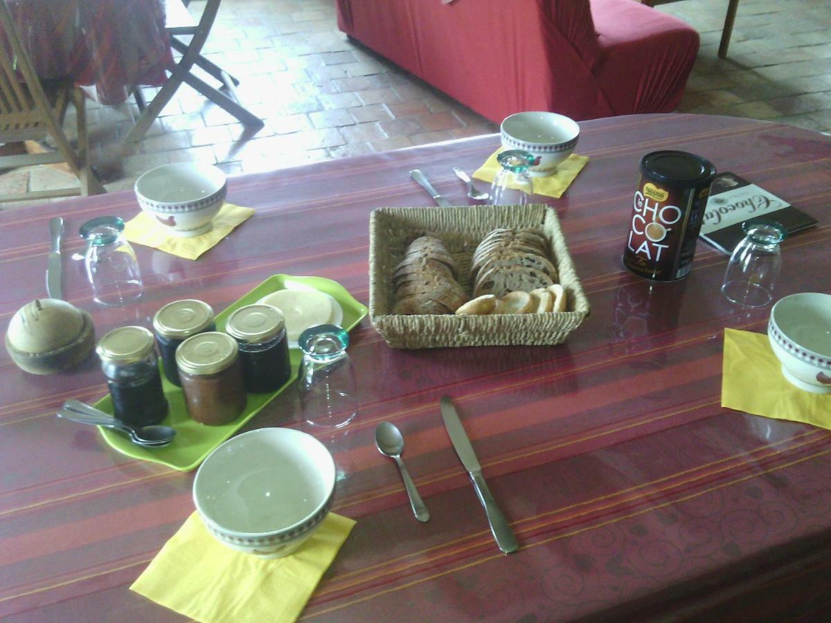 Bed and Breakfast La Roche Saint-Etienne-en-Cogles Экстерьер фото