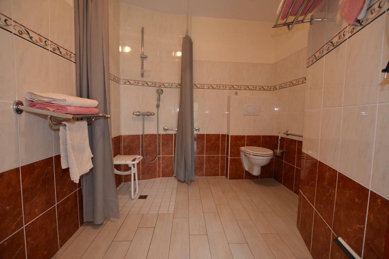 Bed and Breakfast La Roche Saint-Etienne-en-Cogles Экстерьер фото