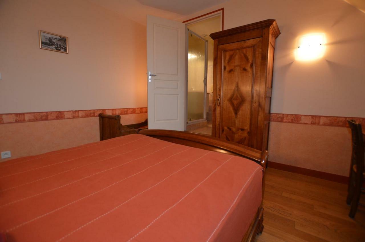 Bed and Breakfast La Roche Saint-Etienne-en-Cogles Экстерьер фото